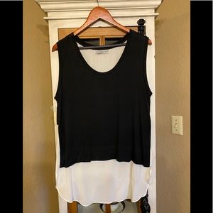 Julian Gold/Sjobeck Sleeveless Mixed Media High Low Hem Top in Black & White